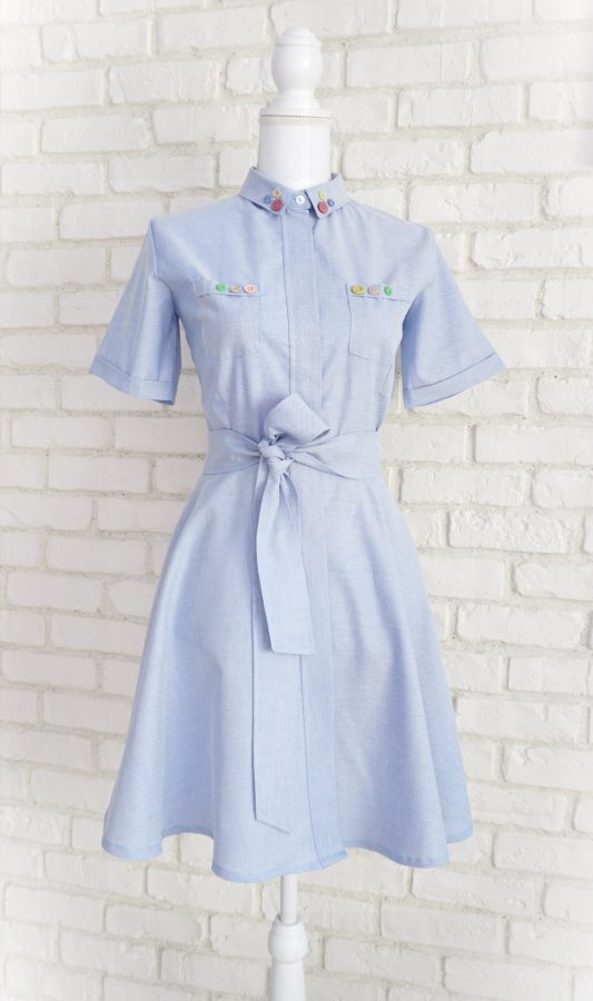 Rochie Clos Cămașă Bleu cu Nasturi Colorați – 1