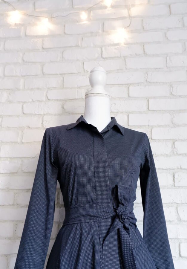 Rochie Cămașă Neagră cu Buline Mici – 1