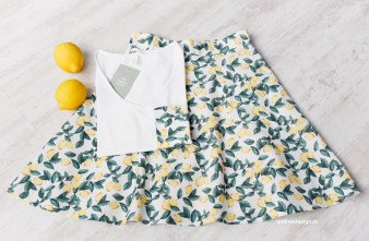 Fusta si Tricou Lamai Mici