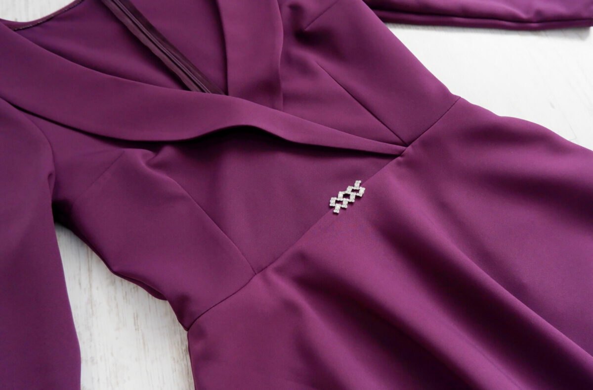 Rochie Clos Albastră cu Guler Întors – 4
