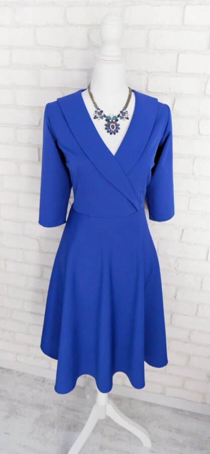 Rochie Clos Albastră cu Guler Întors – 2