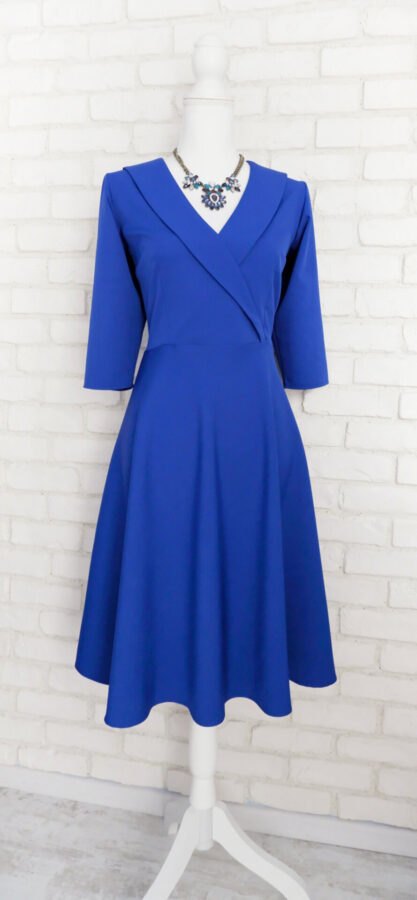Rochie Clos Albastră cu Guler Întors – 1