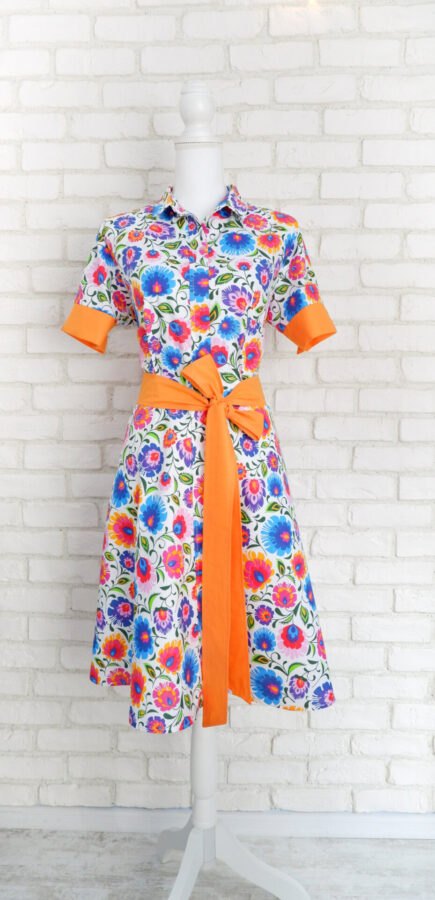 Rochie Cămașă Motive Tradiționale Flori Colorate – 1