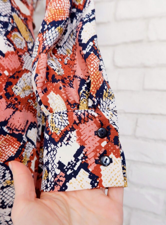 Rochie Lungă Vaporoasă Print Șarpe Caramiziu cu Bleumarin – 6