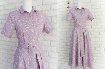 Rochie Camasa Maneca Scurta Lila cu Flori Albe