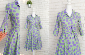 Rochie Camasa cu Revere Verde cu Buline Mov
